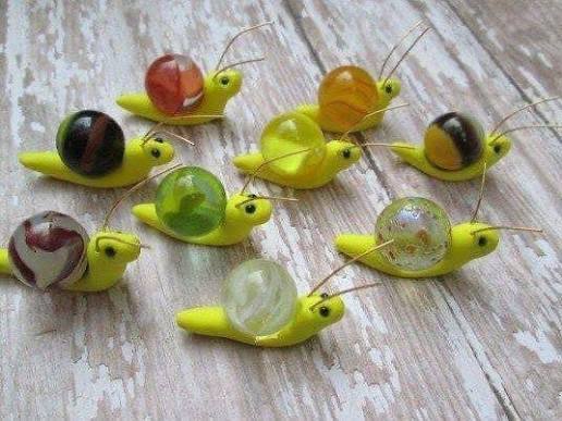 Image of clay snails with marble body